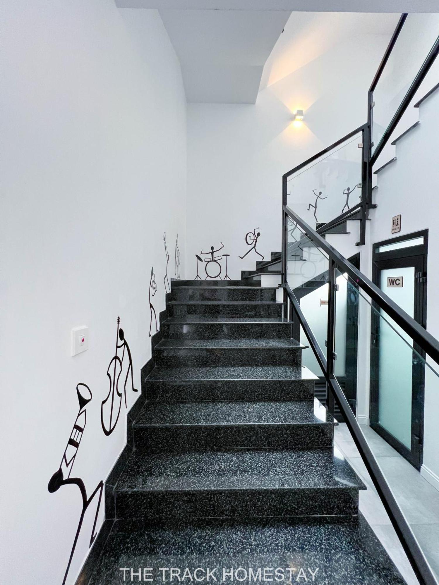 The Track Homestay - Near Bai Dai Beach Cam Lam 외부 사진